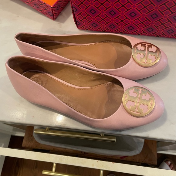 Tory Burch pink flats - Picture 2 of 8